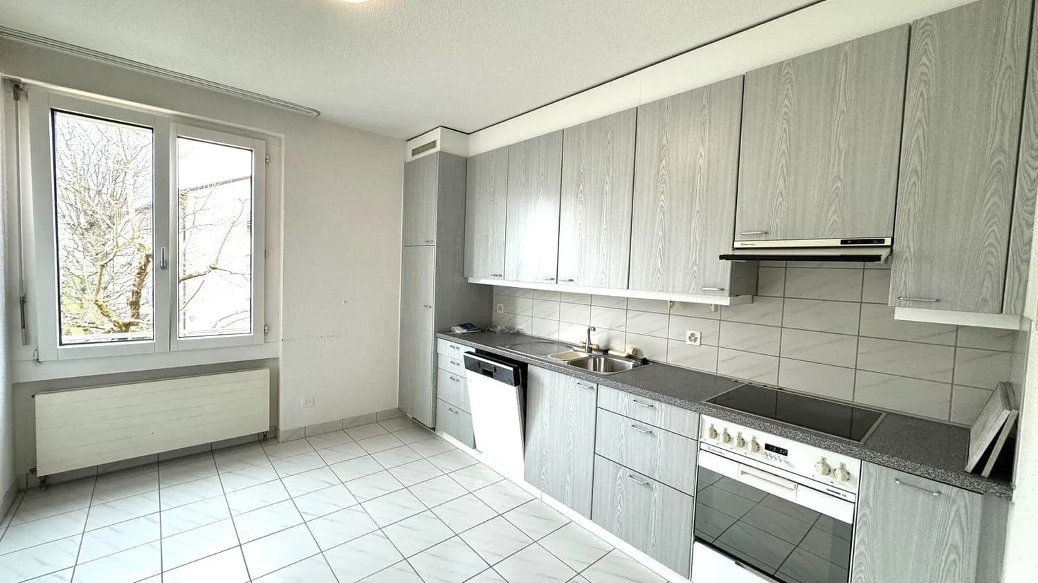 Grosszügige und helle Wohnung