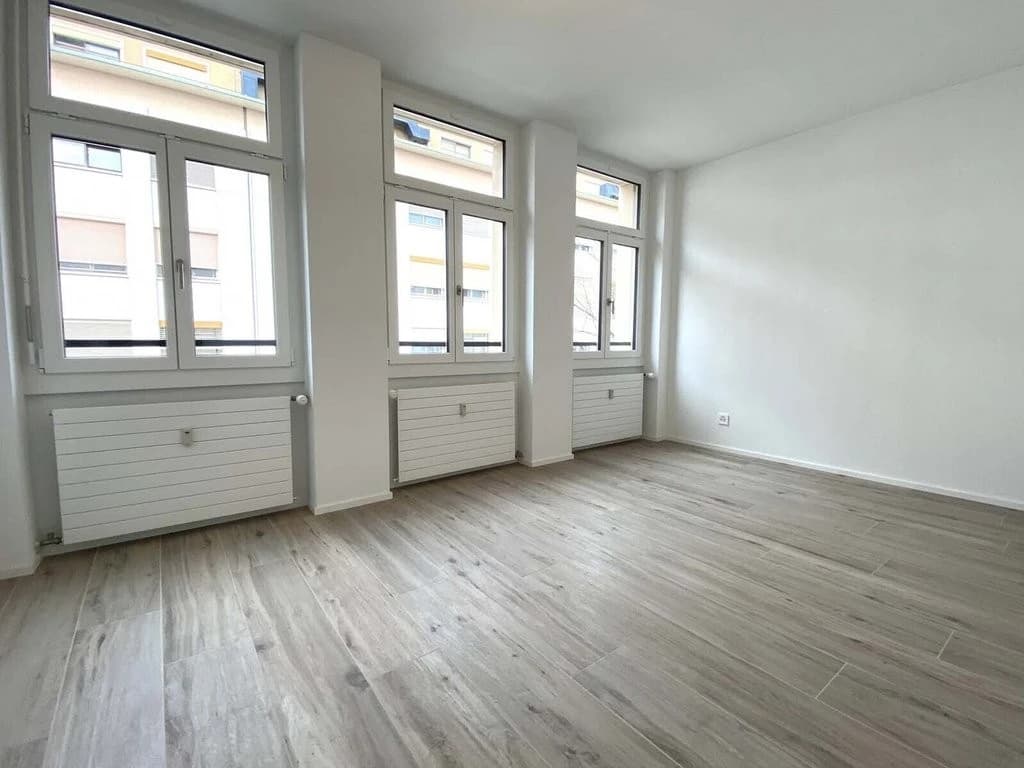 Stilvolle 2.5 Zimmerwohnung im 5. OG an zentraler Lage in Basel