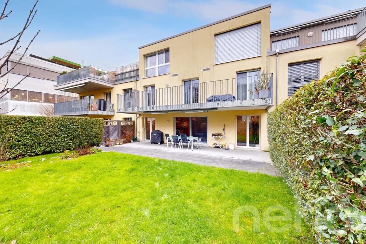 Moderne 4.5-Zimmer-Garten-Maisonette-Wohnung in Stäfa