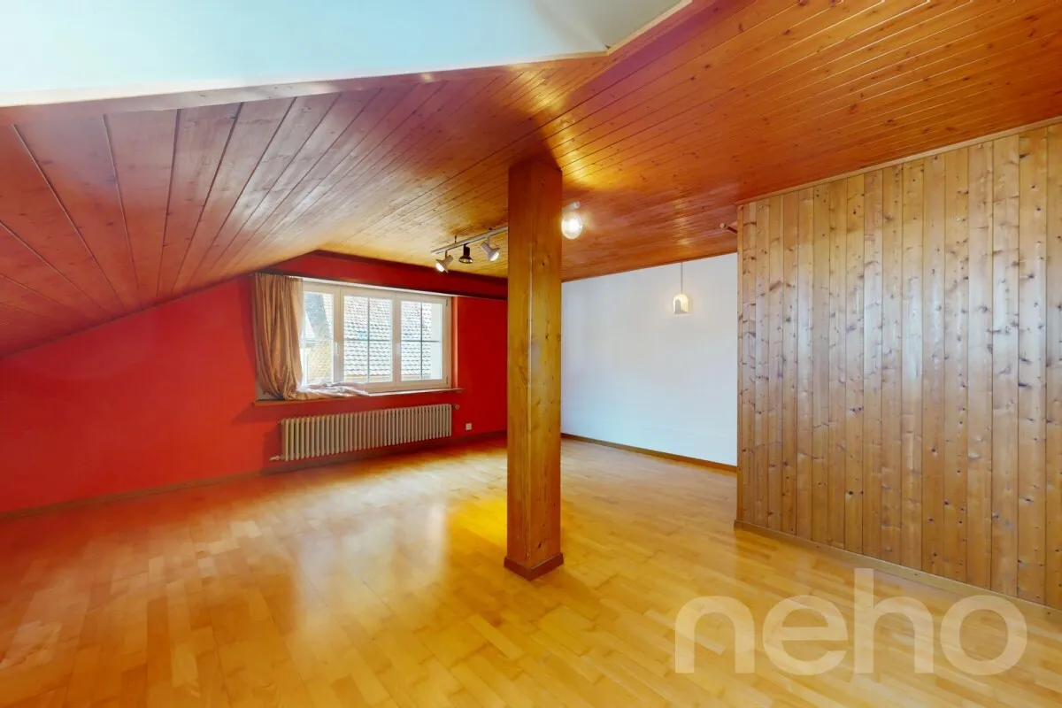 Charmantes Rheineckhaus mit Ausbaupotenzial an zentraler Lage