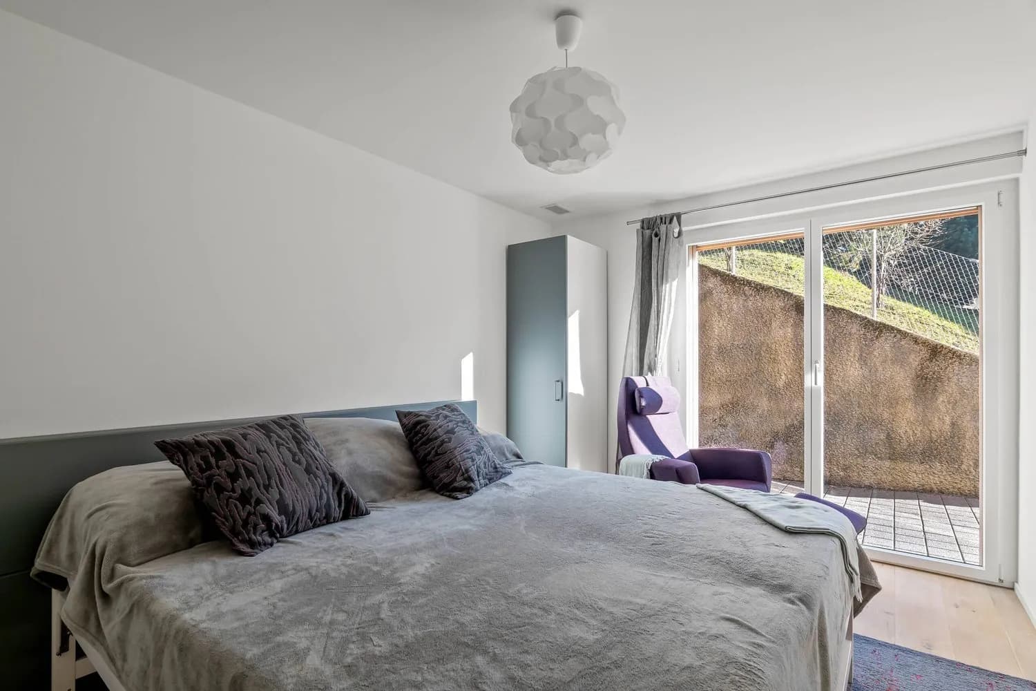 MODERNE WOHNUNG IN BEATENBERG MIT PANORAMAAUSSICHT