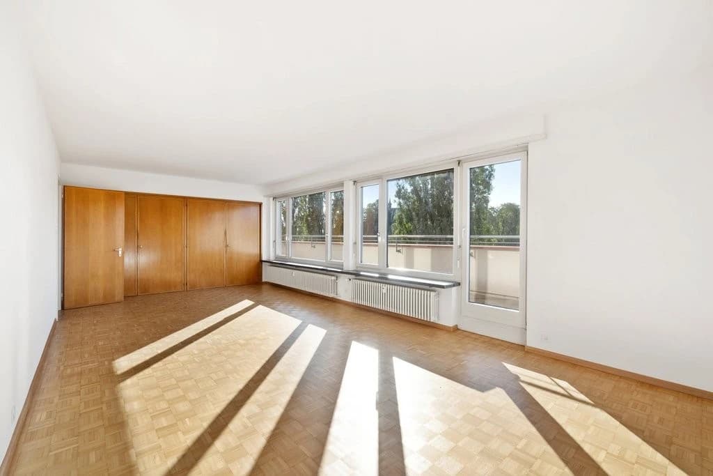 Suchen Sie eine zentrale Attikawohnung mit Dachterrasse?