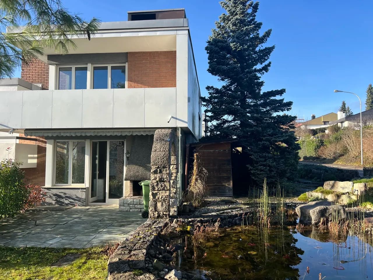 Tolles Eck-Reiheneinfamilienhaus in beliebtem Quartier