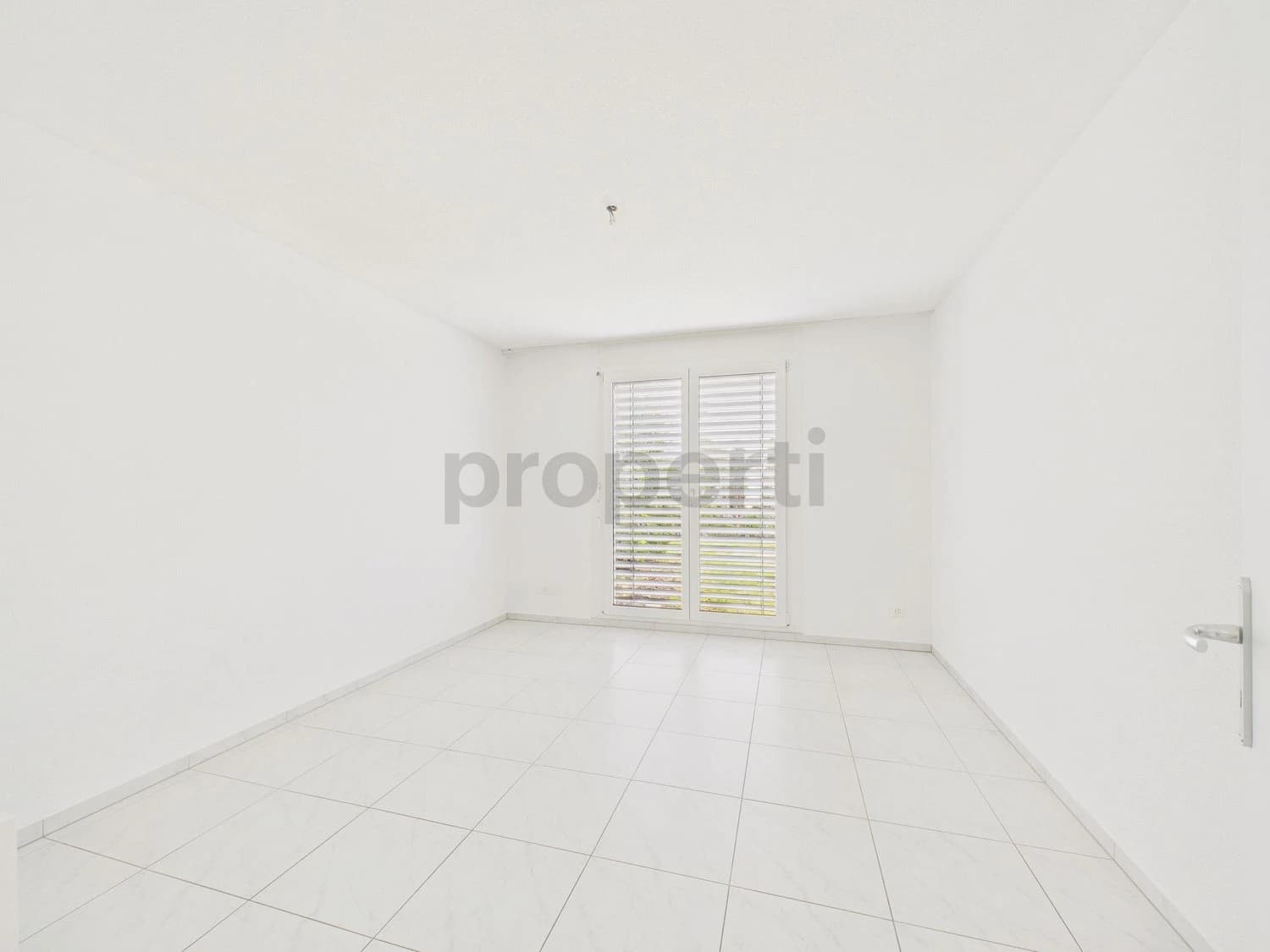 Grosszügige 4.5-Zimmer-Wohnung mit Terrasse in Aarburg