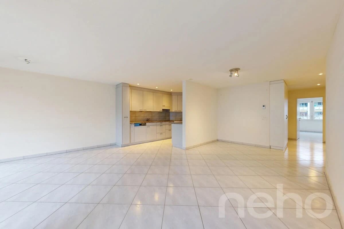 Helle 3½-Zimmerwohnung mit Balkon und Pilatusblick