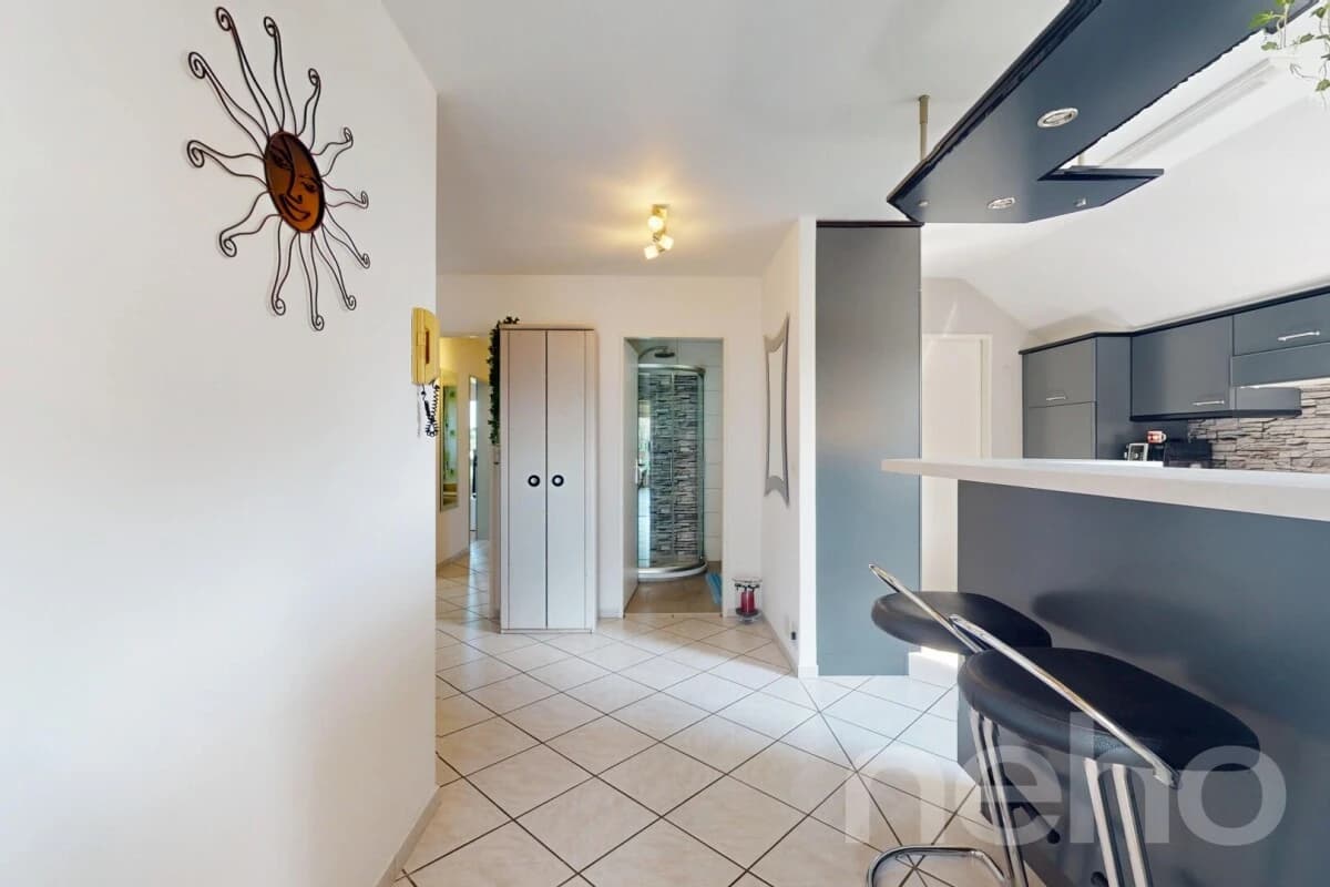 Ruhige 4.5-Zimmer-Dachwohnung mit Balkon in Kaiseraugst