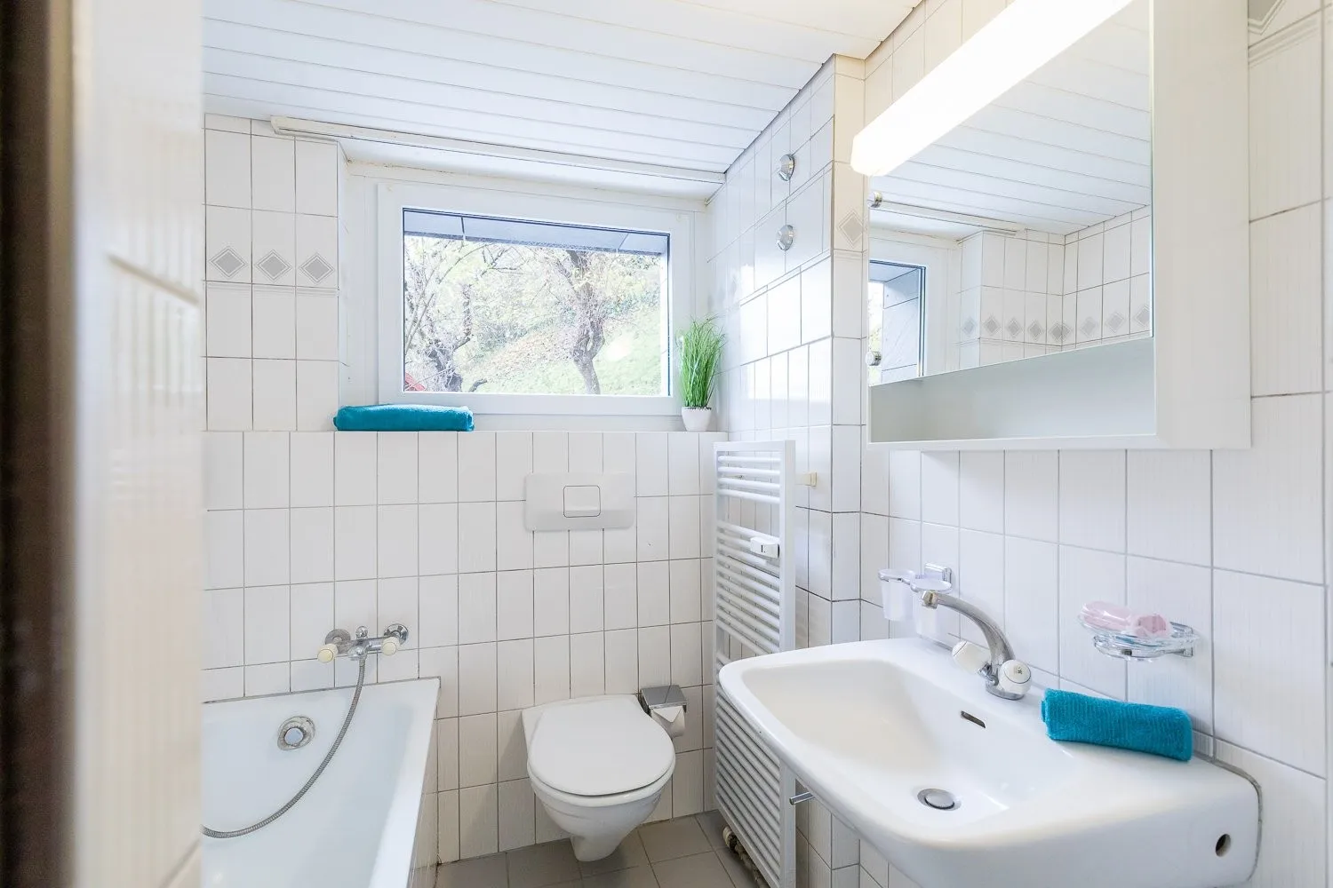 Grosszügige, helle Wohnung inkl. Wintergarten