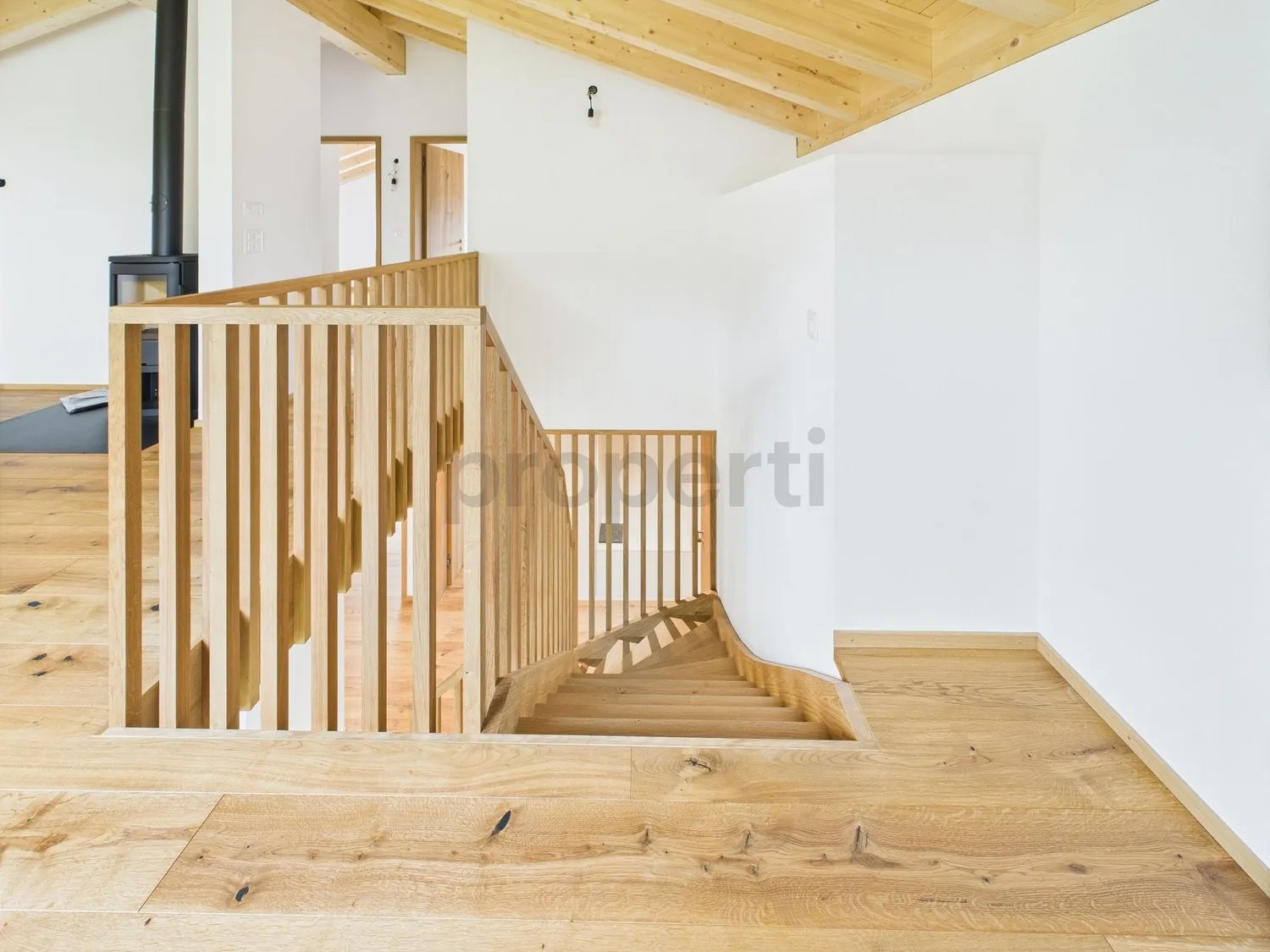 Schöne 5.5-Zimmer Maisonette-Neubauwohnung mit Berg- und Seeblick in Brigels