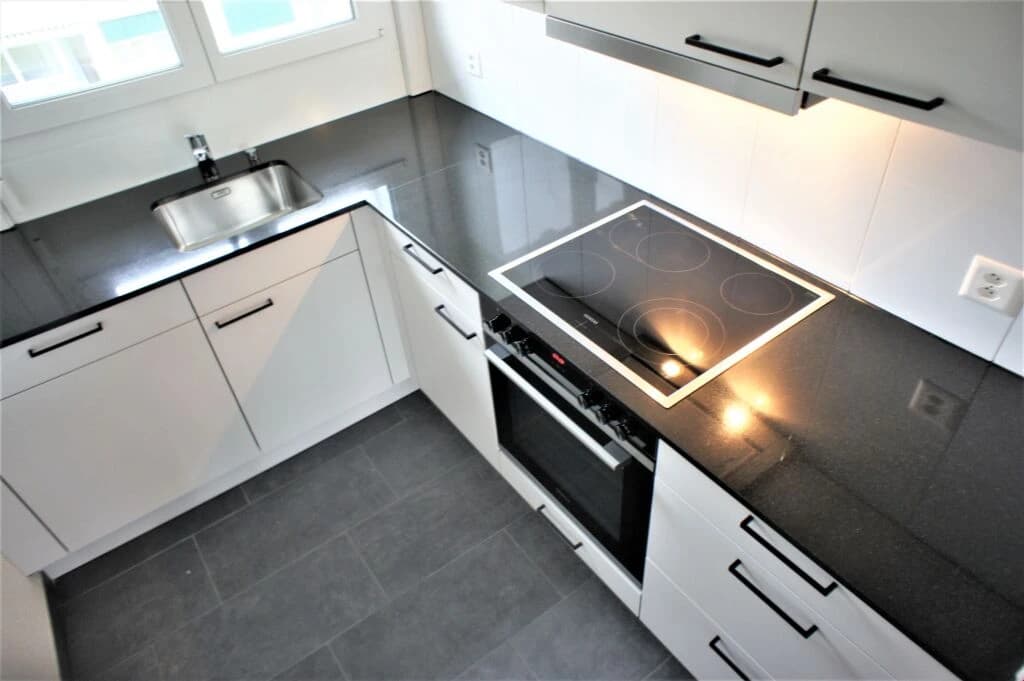 Top moderne Wohnung mit Balkon an idealer Lage!