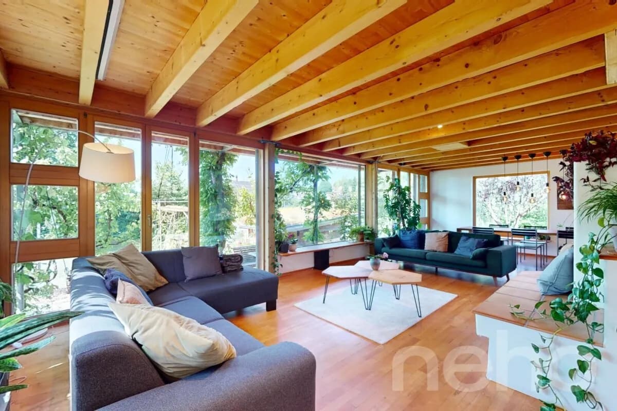 Lichtdurchflutetes Raumwunder mit nachhaltiger Bauweise