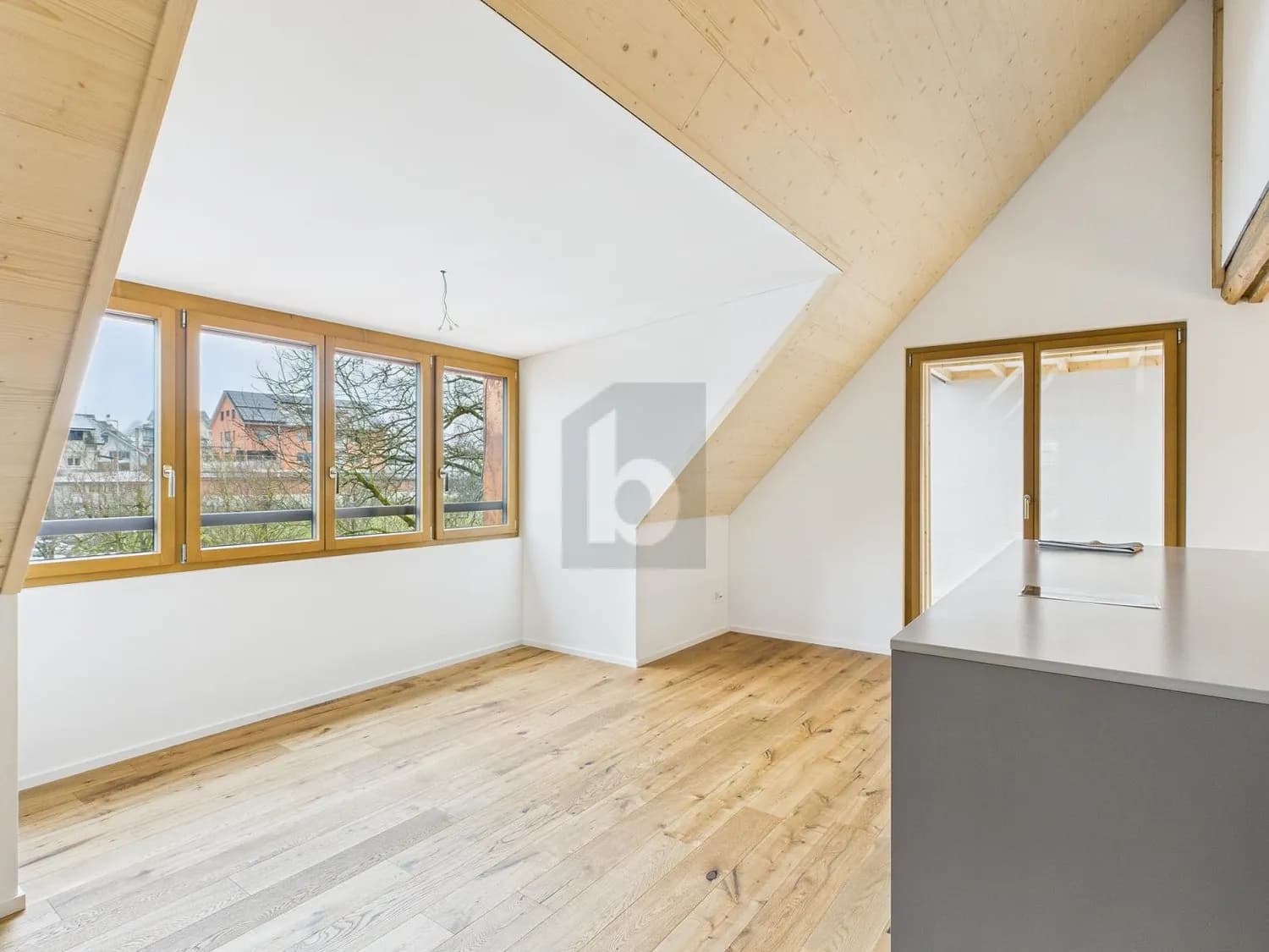 RUSTIKAL TRIFFT MODERNE