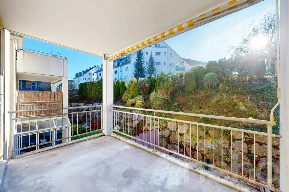 Lichtdurchflutete 3.5-Zimmer-Wohnung in Samstagern