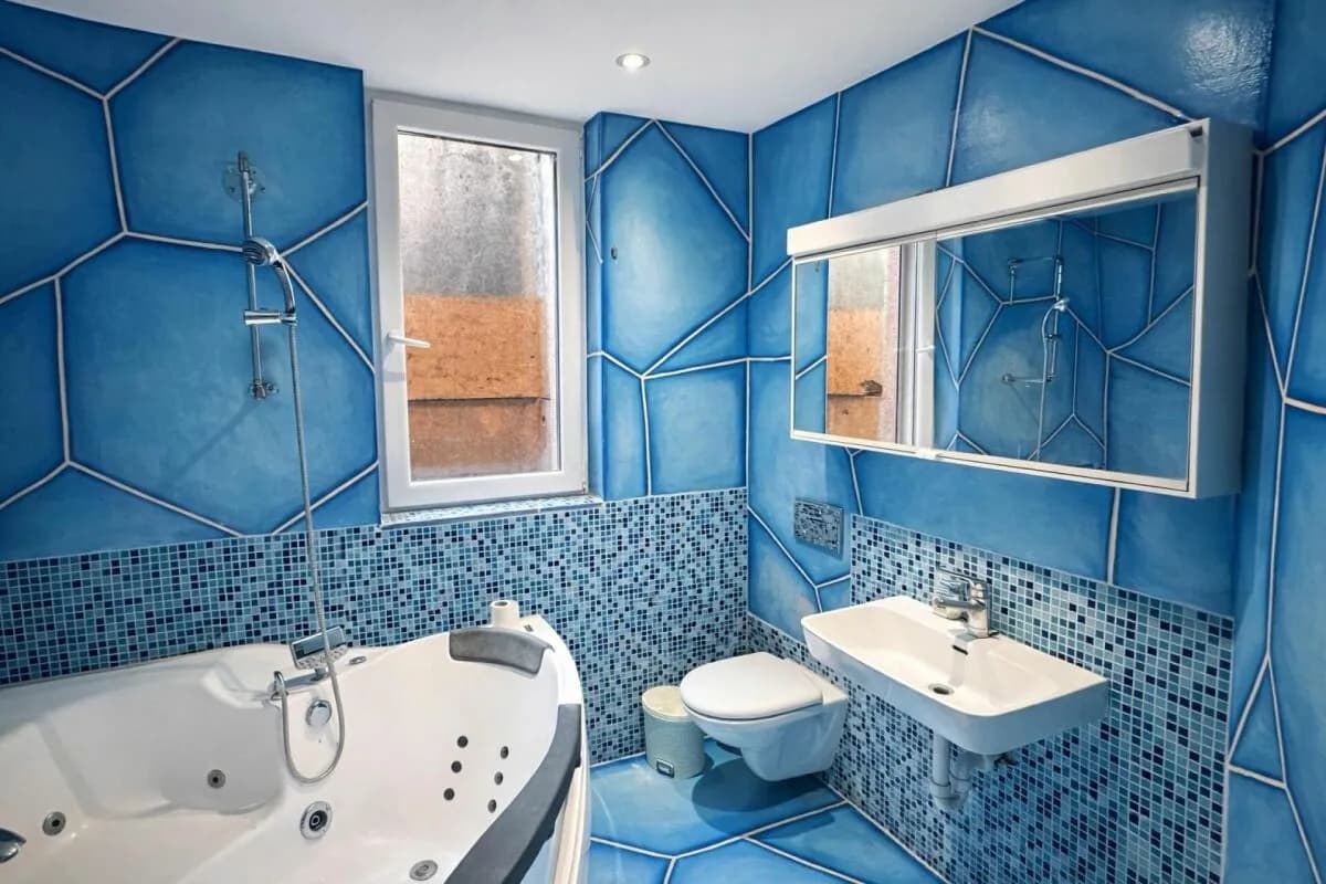 ATTRAKTIVE ANLAGEWOHNUNG MIT SONNIGEM SITZPLATZ