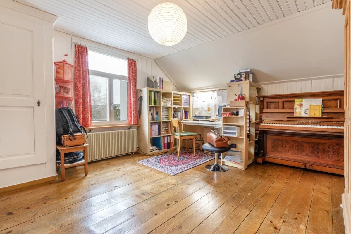 Historisches Juwel: 7-Zimmer-Einfamilienhaus mit vielseitigem Raumangebot