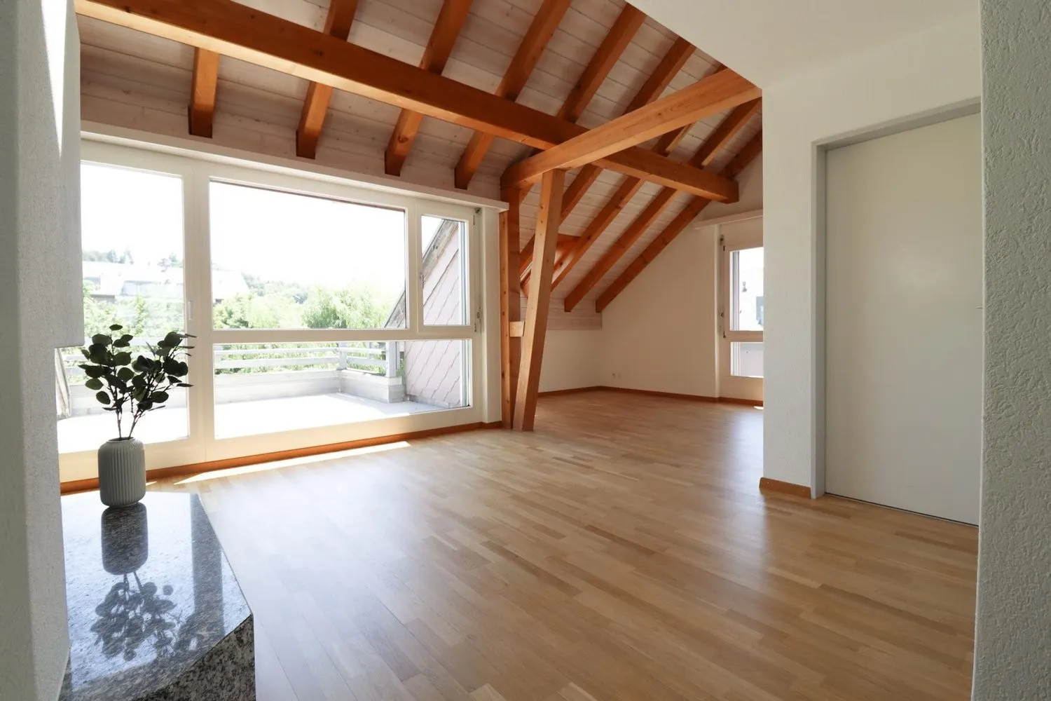 1.5 Zimmerwohnung mit Galerie und Cheminée