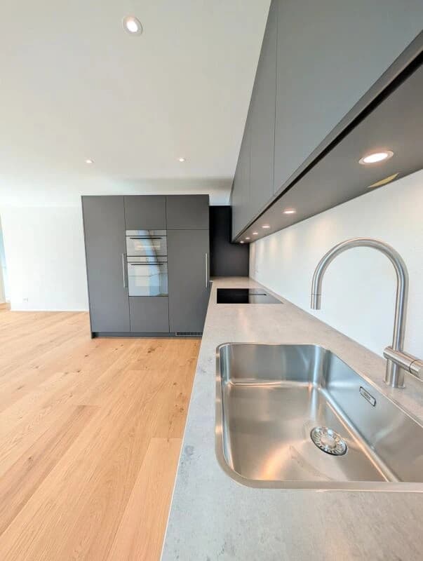 Charmante 4.5-Zimmer-Dachmaisonette mit zwei sonnigen Balkonen