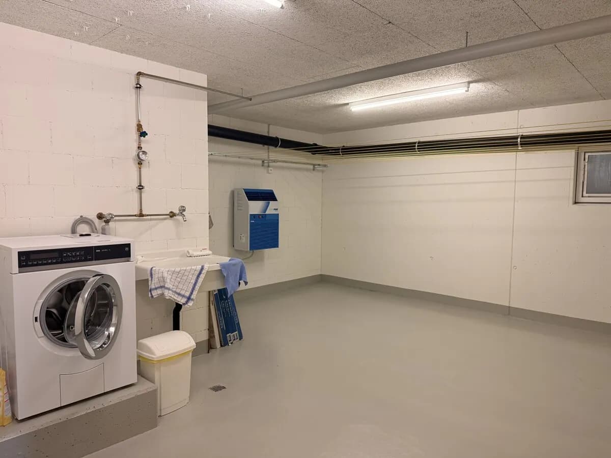 LICHTDURCHFLUTETE 5.5-ZIMMER- DACHWOHNUNG MIT AUSGEBAUTEM DACHRAUM