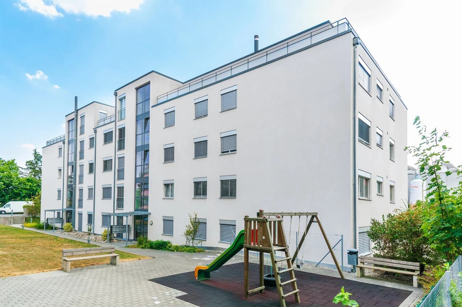 Grosszügige und moderne Familienwohnung in Niederhasli