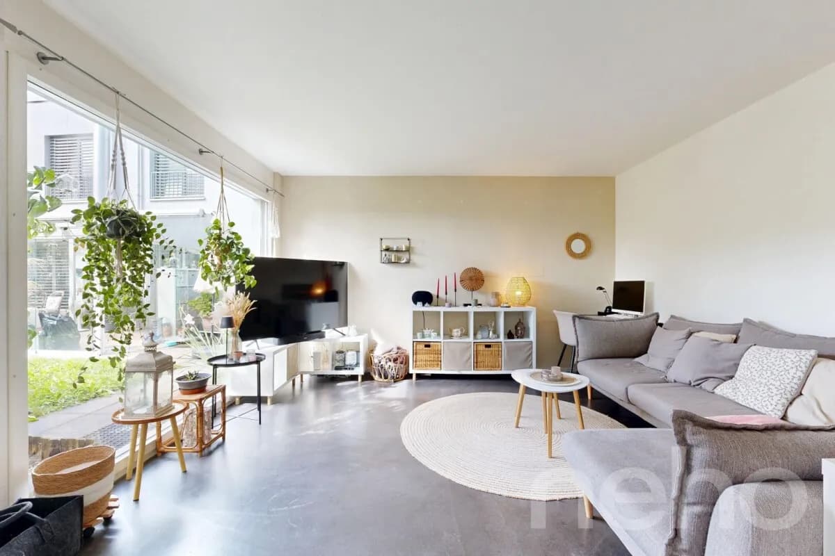 Freistehendes Einfamilienhaus mit Garten und Fernsicht in Biberstein