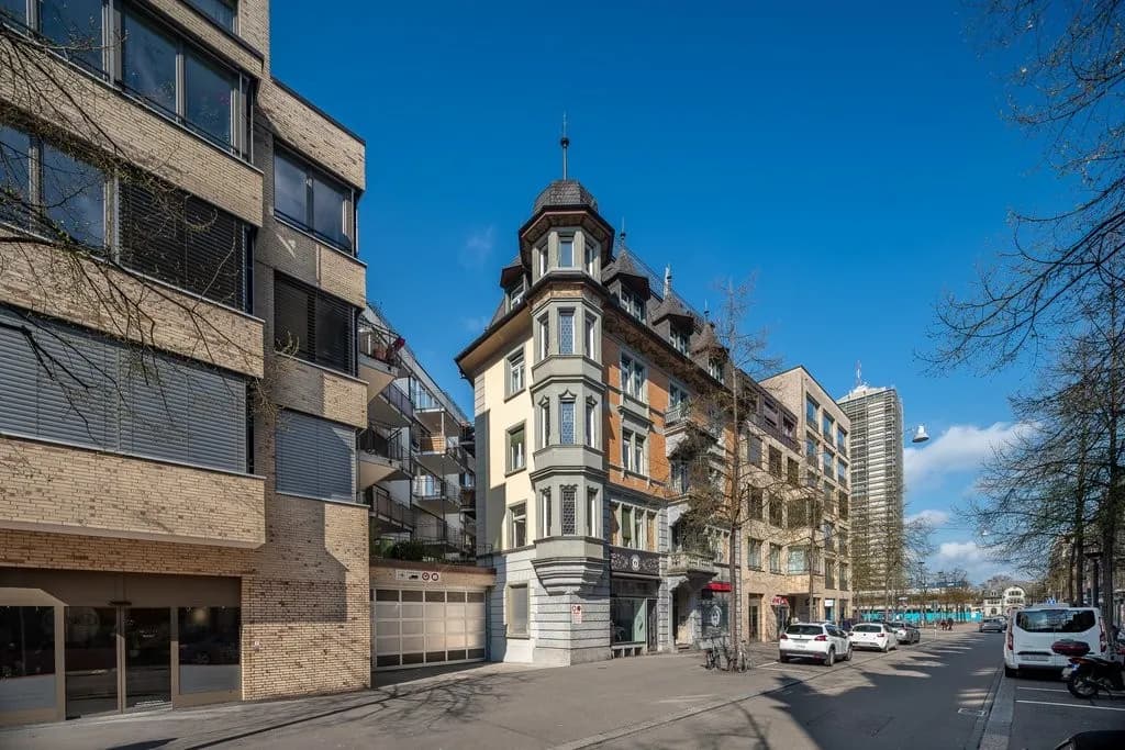 Wunderschöne Altbauwohnung im Herzen Oerlikons