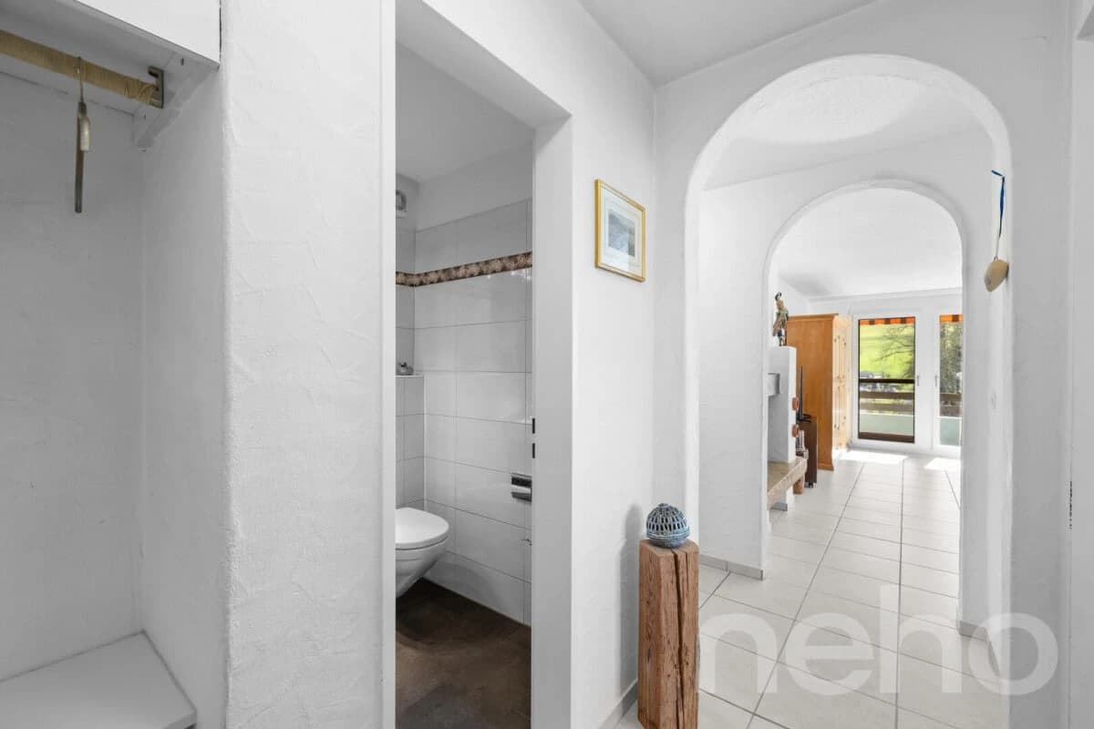 Attraktive 5.5 Zimmer Wohnung in Wilen b. Wollerau