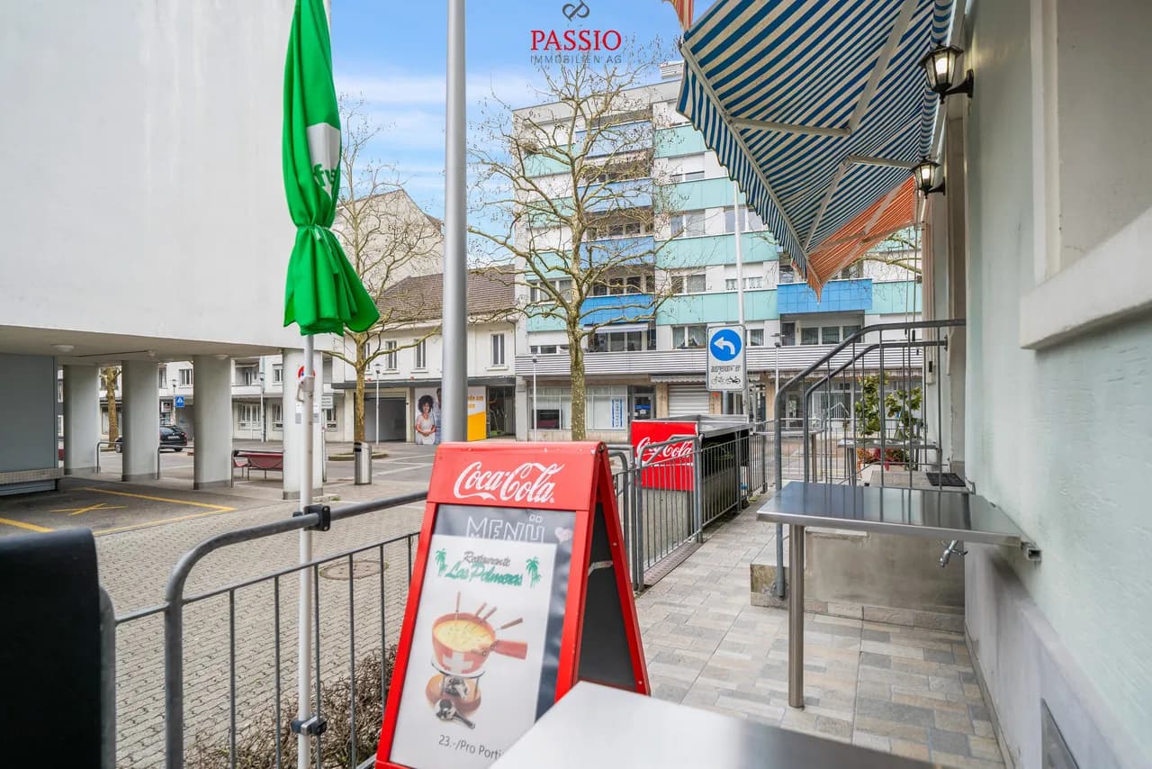 Zentrales 7-Zimmer Stadthaus mit Restaurant im Herzen von Olten