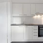 Heimelige Dachwohnung an ruhiger Lage mit renovierter Küche!