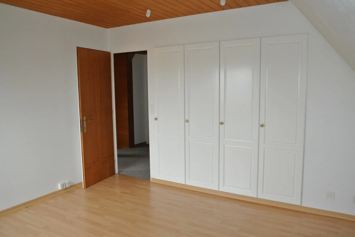 Zusammen wohnen  getrennt leben: 2-Familienhaus zu vermieten