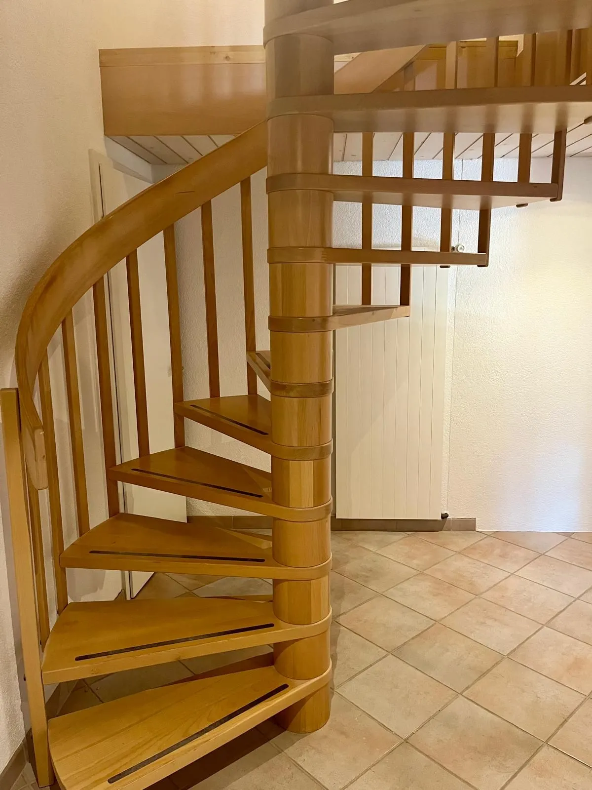 Moderne 6.5-Zimmer Wohnung in Rohrbachgraben