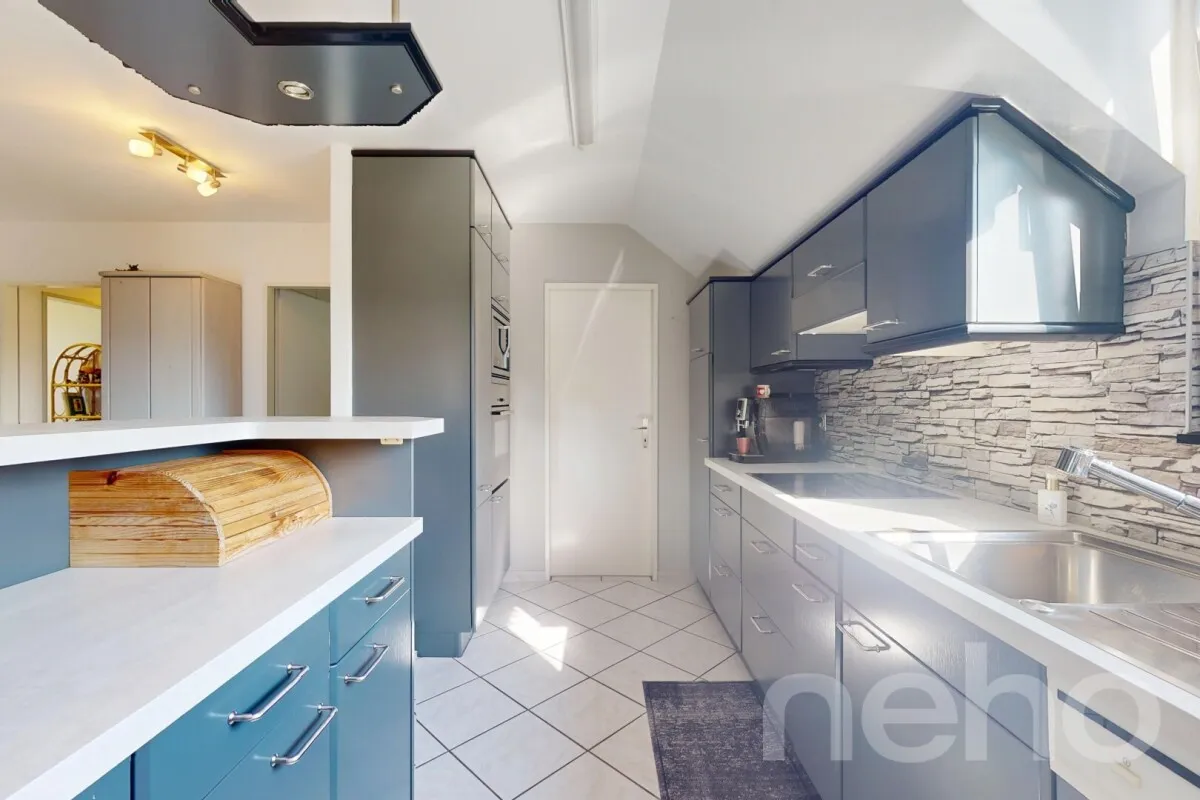 Ruhige 4.5-Zimmer-Dachwohnung mit Balkon in Kaiseraugst