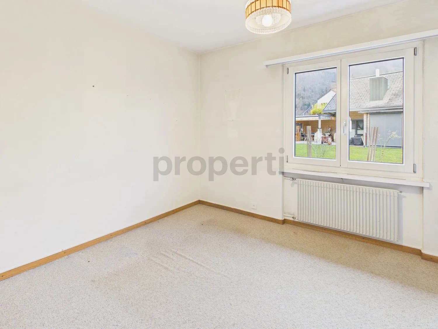 5.5-Zimmer-Einfamilienhaus mit praktischem Parkplatz, Interlaken