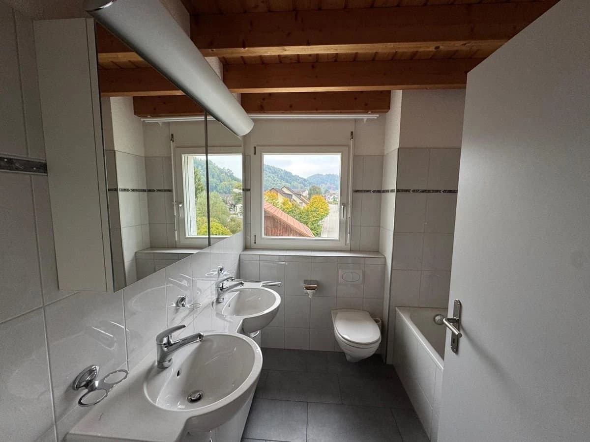 Moderne 4.5-Zimmer-Maisonette-Wohnung in idyllischer Lage