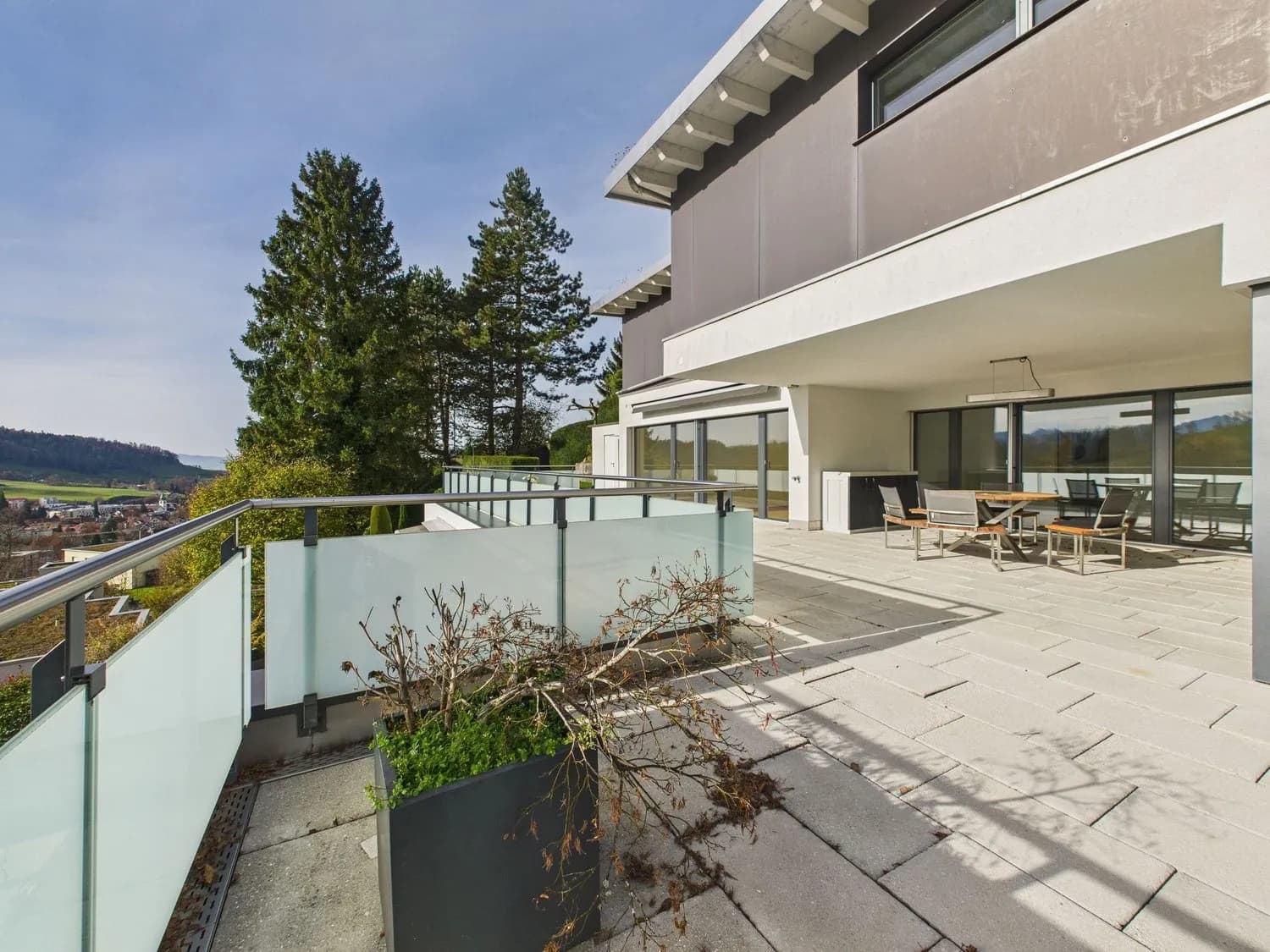 Einzigartige Wohnung in Wald ZH mit 5.5 Zimmern und atemberaubender Aussicht