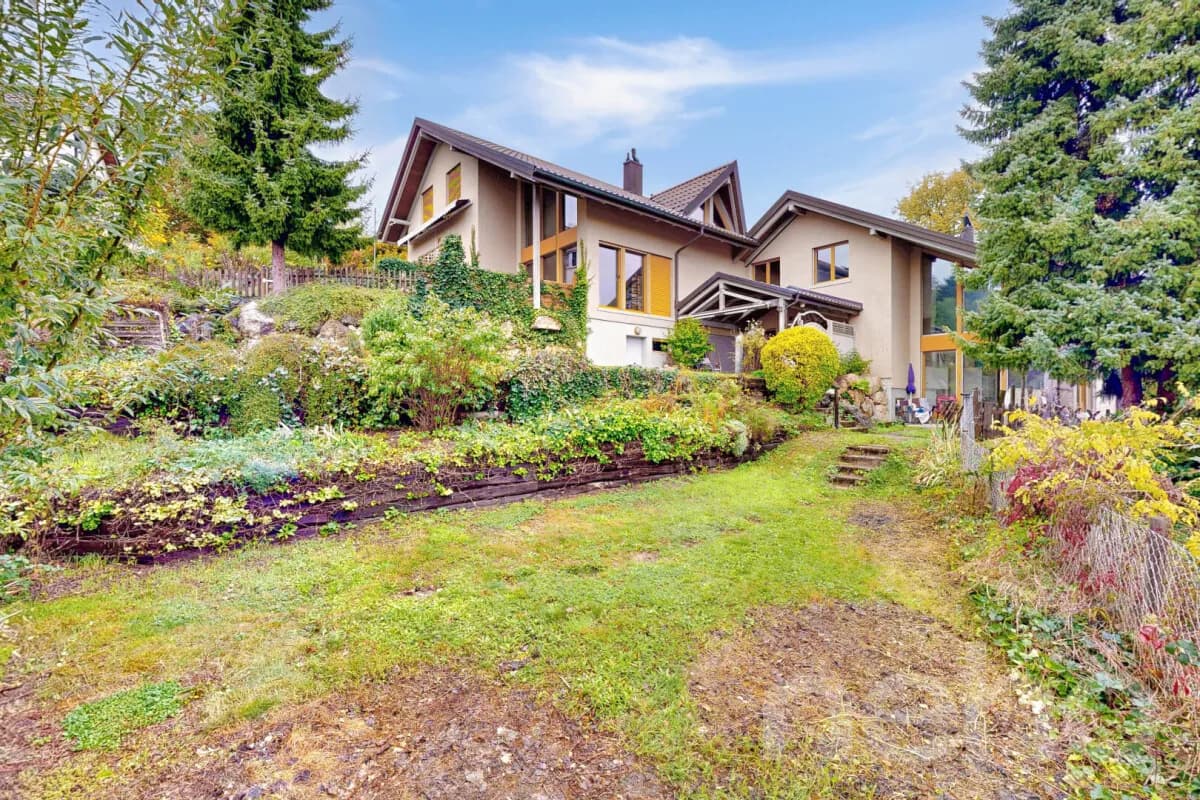 7-Zimmer-Einfamilienhaus an ruhiger Lage mit Garten und Weitblick