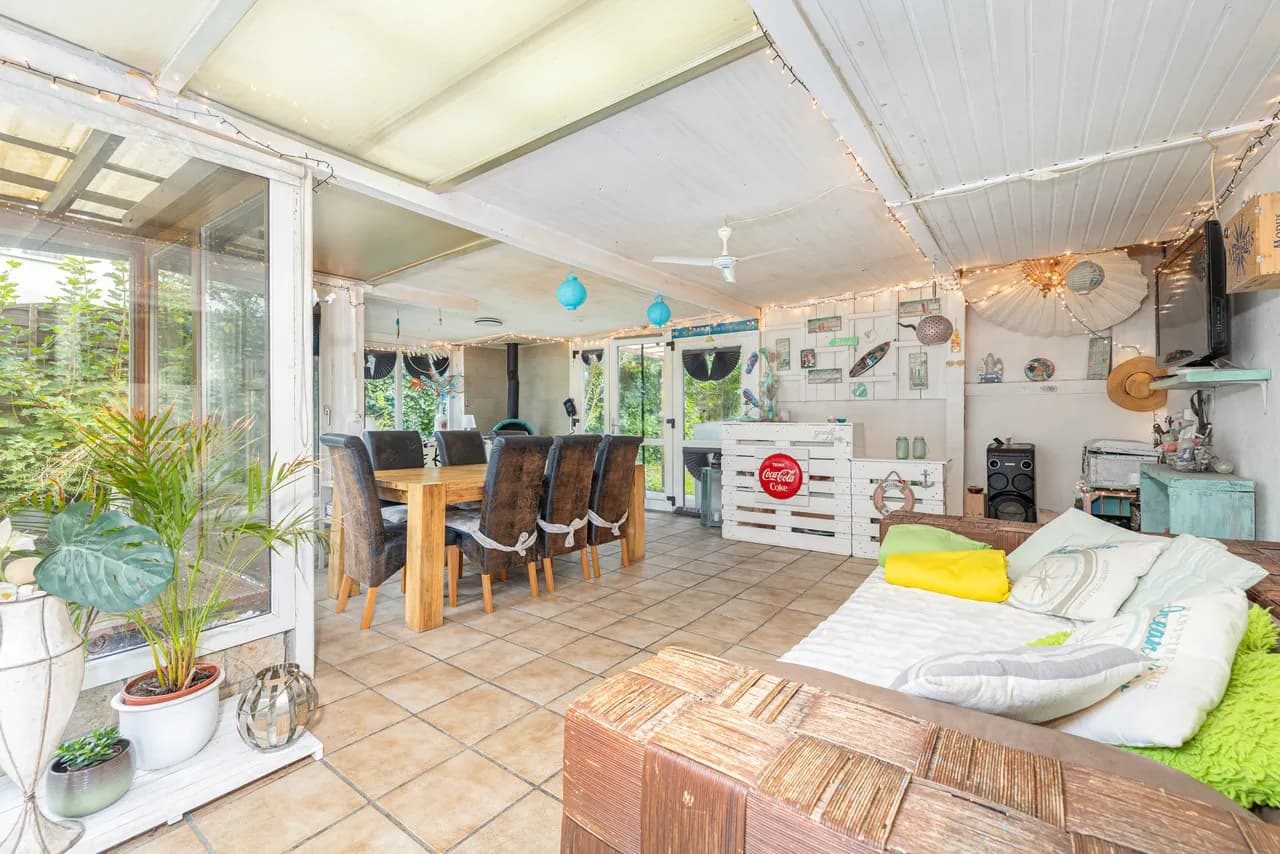 Grosszügiges Einfamilienhaus mit Gartenidylle und Potenzial