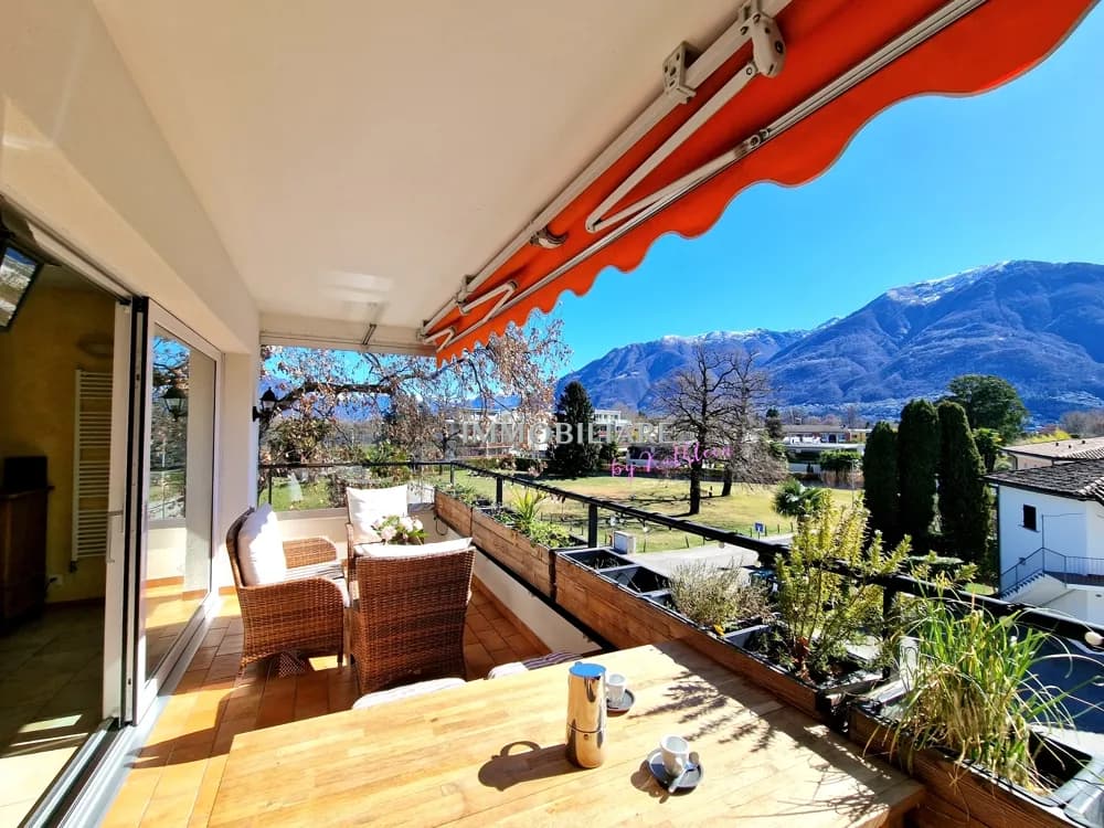 Ferienwohnung Attica mit Weitblick, ganzjährig sonnig, nah zur Maggia