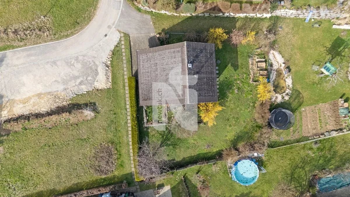 Charmantes, freistehendes Einfamilienhaus in ruhiger Lage mit idyllischem Garten