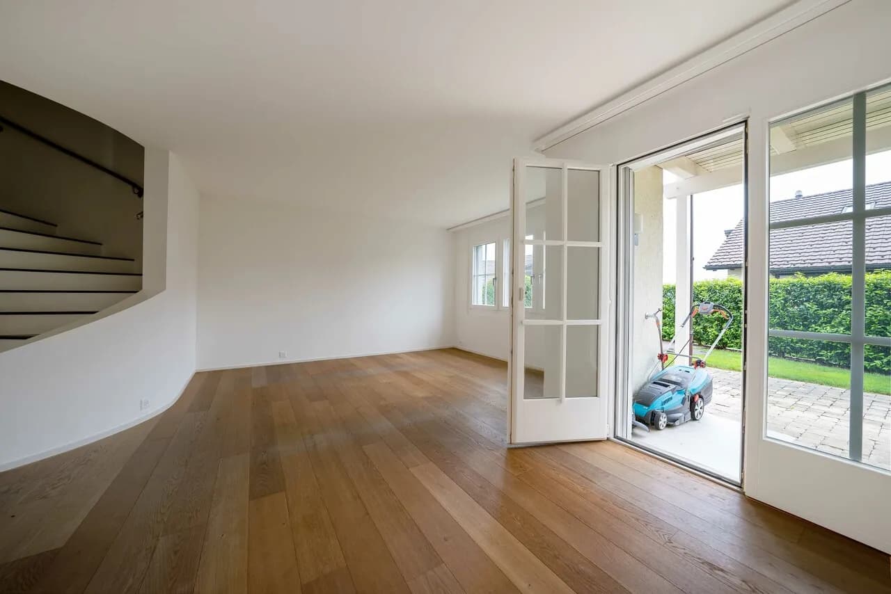 Traumhafte Lage in Altendorf, inkl. 2 Tiefgararagenplätze!