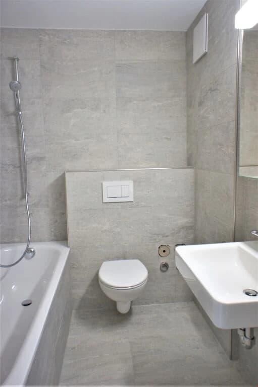 Top moderne Wohnung mit Balkon an idealer Lage!