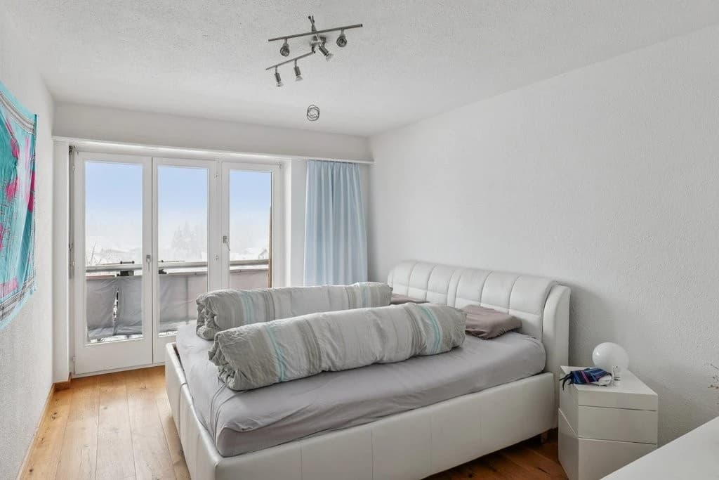 Sehr grosse Maisonettewohnung mit viel Stauraum, inkl. Nebenkosten