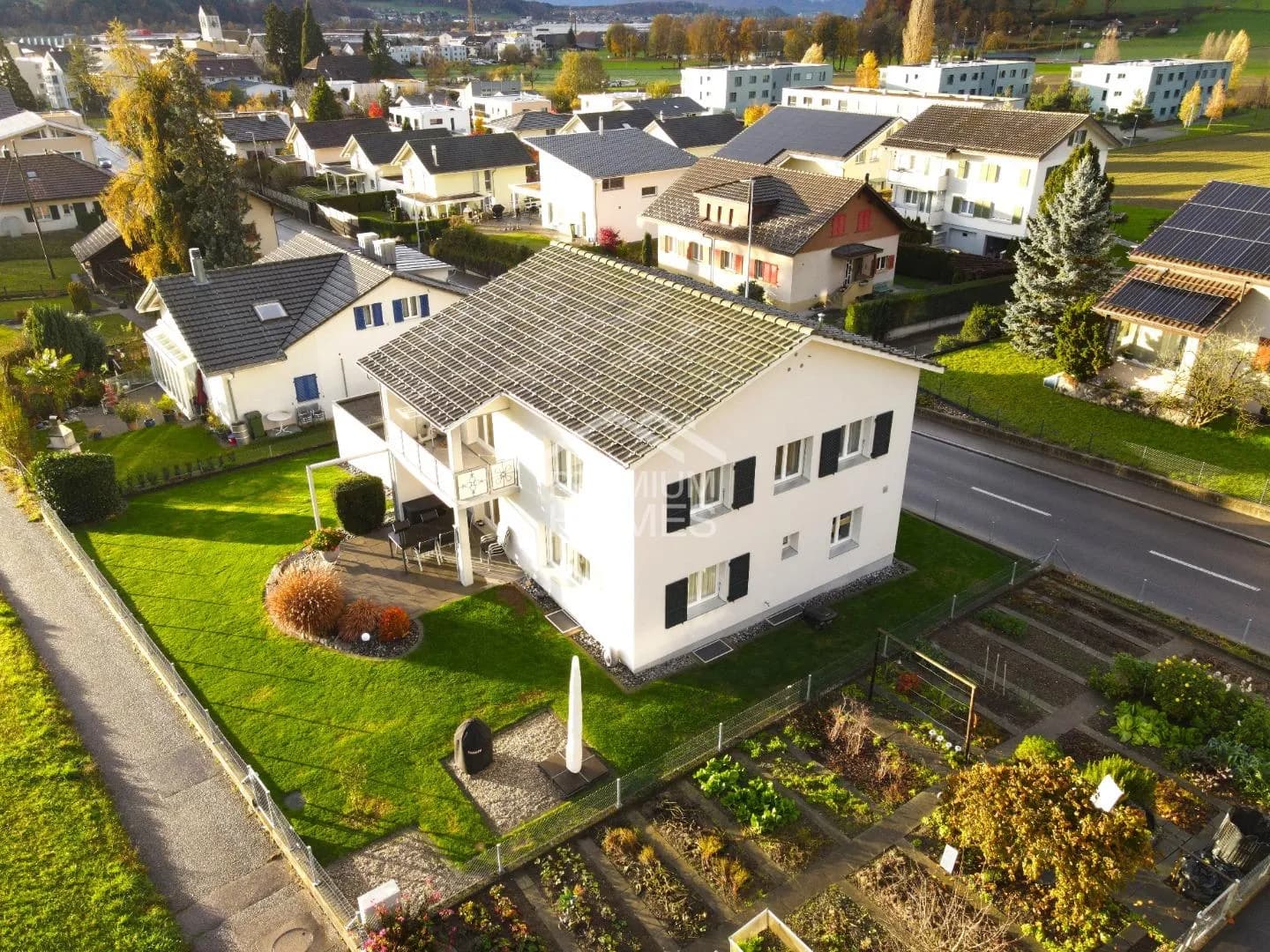 Dieses Traumhaus garantiert Ihnen freie Sicht ins Grüne