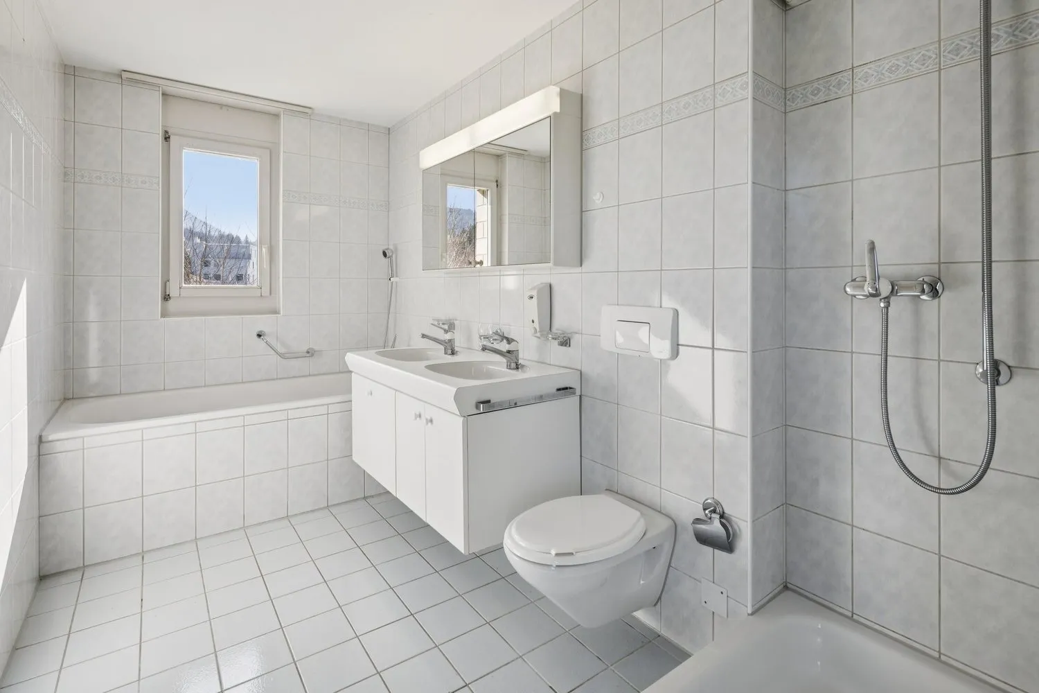 Über den Dächern von Hinwil