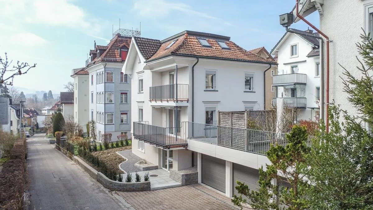 Mitten in Rotmonten - Einfamilienhaus mit Terrasse