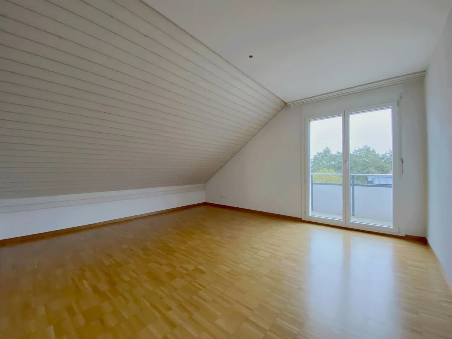 Ihr neues Zuhause- moderne Dachwohnung