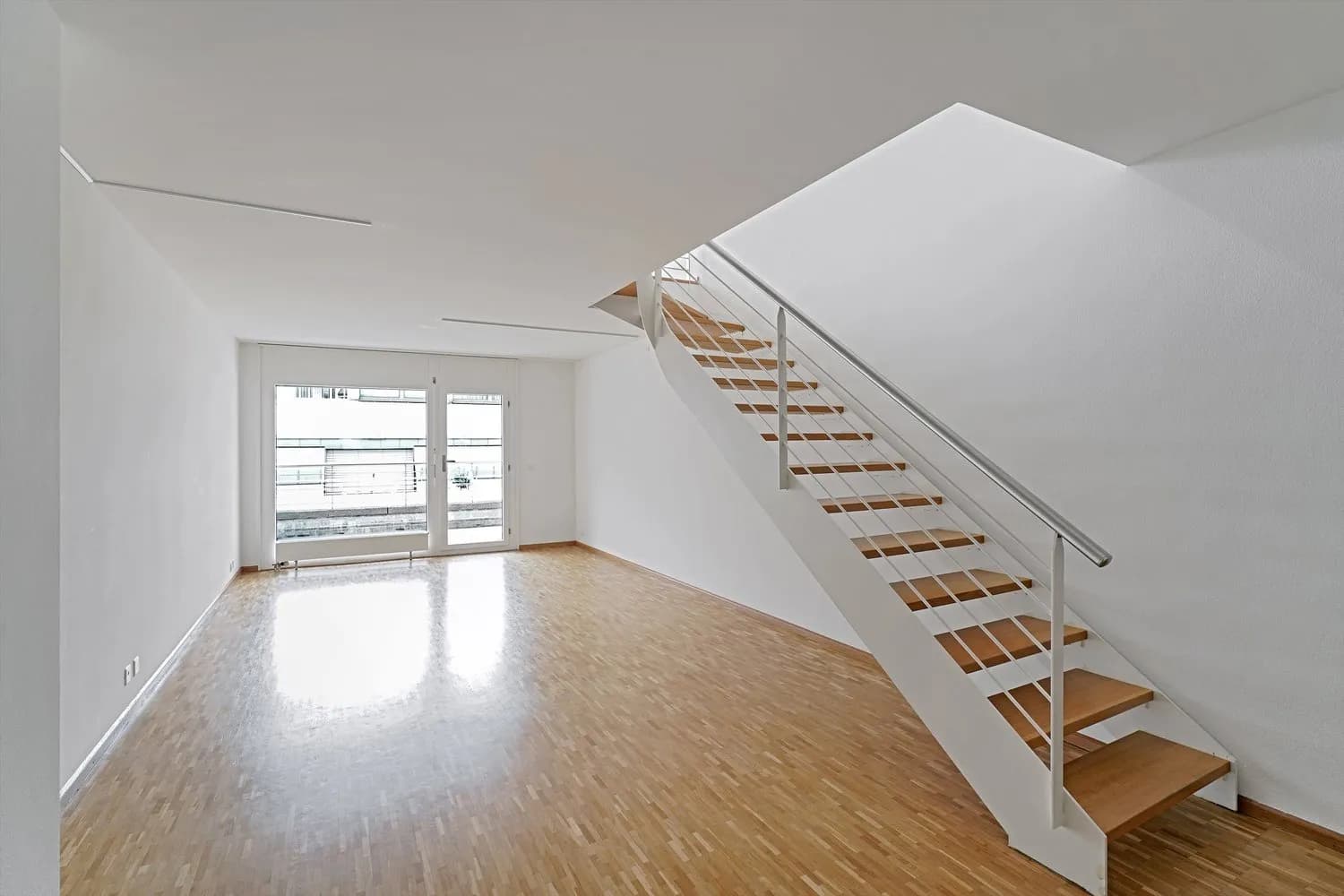 Spezielle 3.5 Zimmer Maisonette-Wohnung an top Lage!