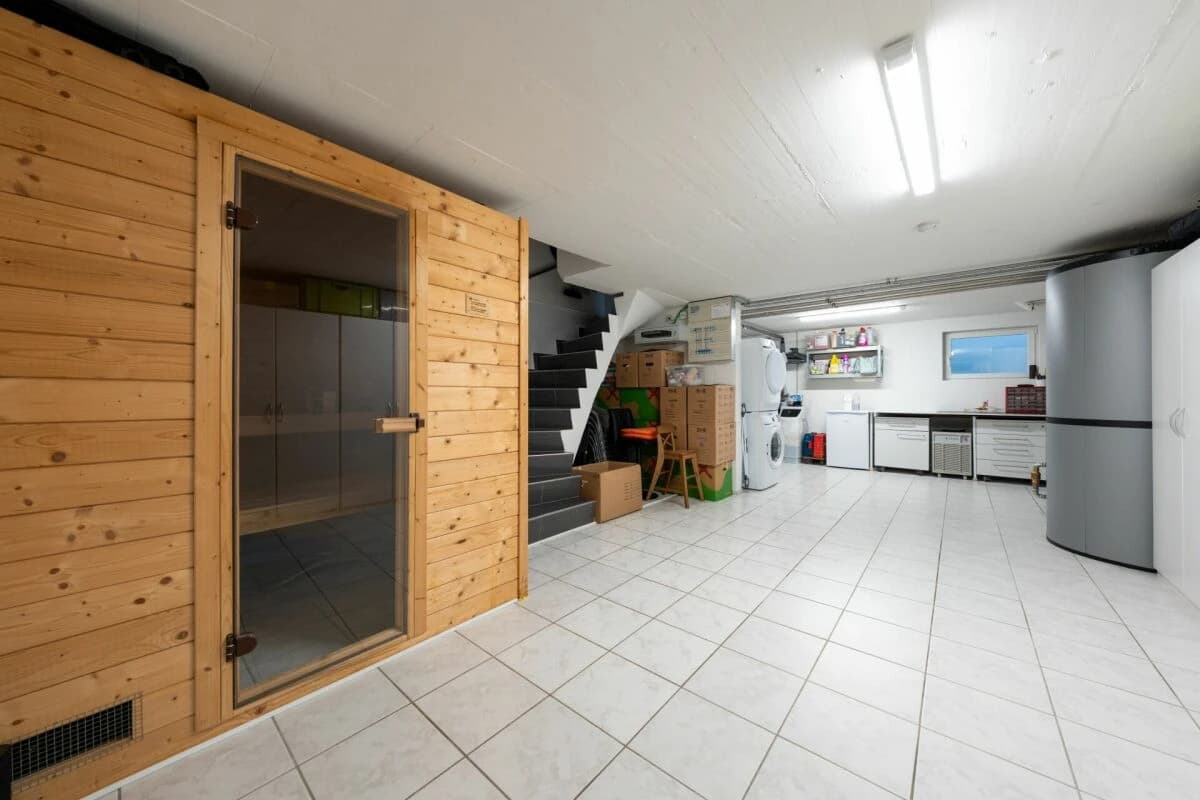 Traumhaft schöne & renovierte Doppelhaushälfte am Waldrand bei Schönbühl zu verkaufen