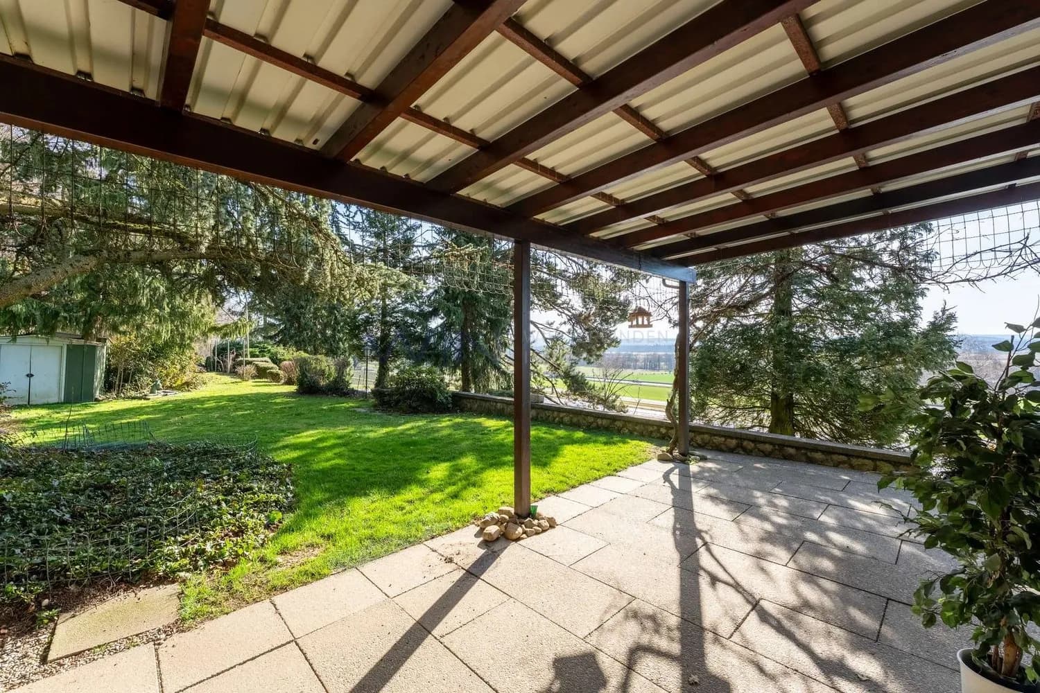 Raumwunder mit Gartenidylle & Einliegerwohnung