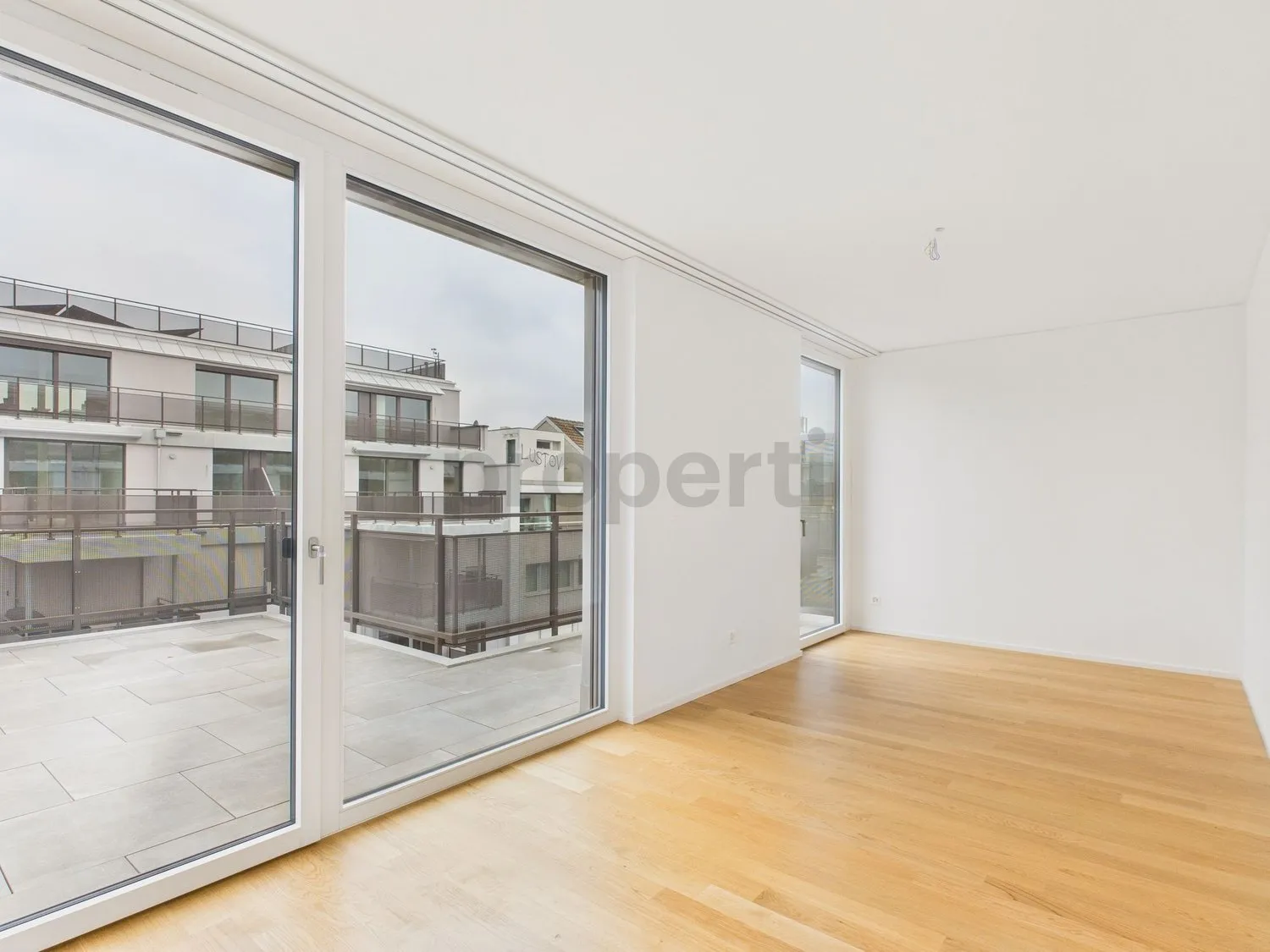 Moderne 3.5-Zimmer-Wohnung mit Balkon, Basel