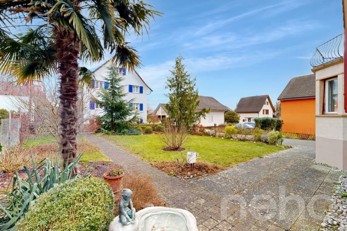 4-Zimmerhaus mit Ausbaupotenzial an ruhiger und doch zentraler Lage