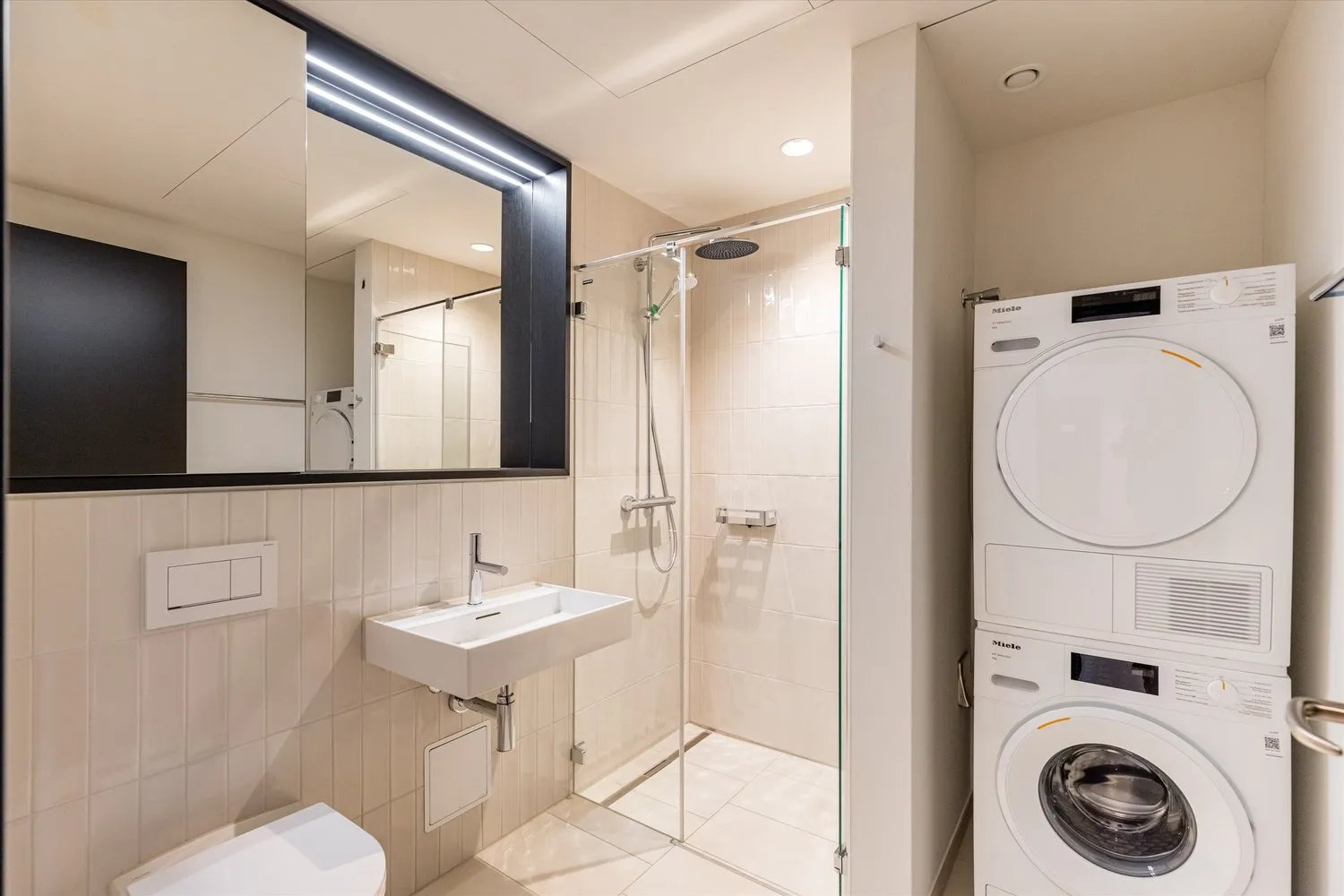 Wohnen im Akara Tower